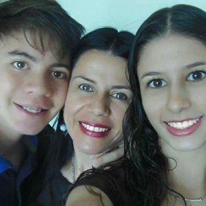 Olga Barrera e hijos